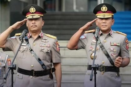Irjen Pol. Wibowo resmi menjabat Kakorlantas Polri setelah menerima estafet kepemimpinan dari Irjen Pol. Agus Suryonugroho dalam prosesi serah terima di Lapangan NTMC Polri.