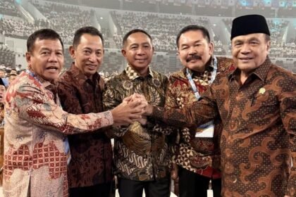 Momen Hangat 4 Jenderal dan Jaksa Agung Pamer Kekompakan di Depan Presiden Prabowo