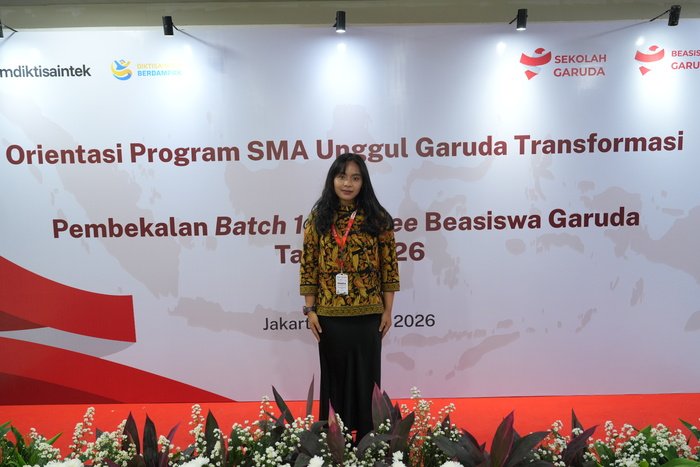 Lovenia menjadi generasi pertama di keluarganya yang diterima di UC Berkeley lewat Beasiswa Garuda dan siap mengembangkan ilmu kebumian untuk Indonesia.