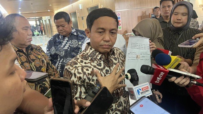 Menhut Raja Juli Buka Suara: Amplop Bupati Kuansing Sudah Dikembalikan 17 Hari Sebelum OTT