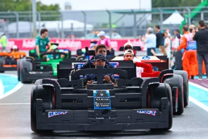 Protes Acara Sponsor Tanpa Bayaran, Verstappen dan Hamilton Ogah Ikut Parade Pakai Lego