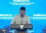 Canda Presiden Prabowo : Jangan Sampai Ambruk, Tentara Punya Ilmu Tidur Saat Upacara