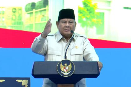 Presiden Prabowo Larang Pengerahan Massa Sambut Dirinya : "Kasihan Rakyat Kepanasan"