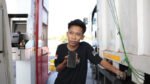 Sopir truk mengaku Biodiesel B50 membuat tarikan mesin lebih ringan, pengisian lebih nyaman, dan ketersediaan solar semakin mudah.