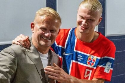 Gestur kontroversial Alfie Haaland saat laga Inggris vs Norwegia di perempat final Piala Dunia 2026 memicu kritik luas dan menjadi perbincangan publik.