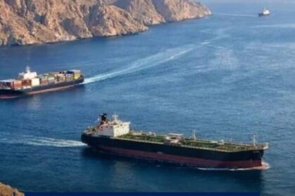 Pasokan minyak global naik signifikan pada Juni 2026 seiring pulihnya pengiriman melalui Selat Hormuz, namun IEA mengingatkan risiko geopolitik masih membayangi pasar energi.