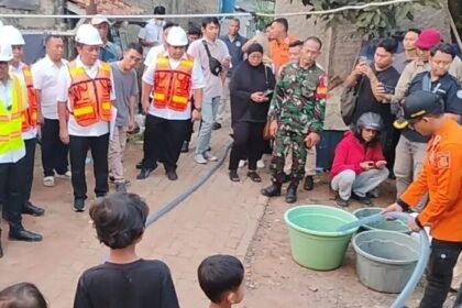 Kemarau mulai memicu kekeringan di Tangerang Selatan dengan dampak mencapai 16.485,47 hektare dan menyebabkan puluhan keluarga mengalami krisis air bersih.