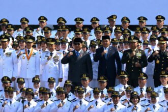 Presiden Prabowo Subianto melantik 1.204 Pamong Praja Muda IPDN Angkatan XXXIII Tahun 2026 di Jatinangor serta menekankan loyalitas kepada bangsa, Pancasila, dan rakyat.