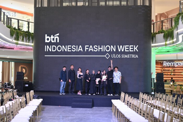 BTN Indonesia Fashion Week 2026 Resmi Diluncurkan, 'Ulos Simetria' Angkat Sumatera Utara sebagai Inspirasi Fashion 15 BTN Indonesia Fashion Week 2026 Resmi Diluncurkan, 'Ulos Simetria' Angkat Sumatera Utara sebagai Inspirasi Fashion