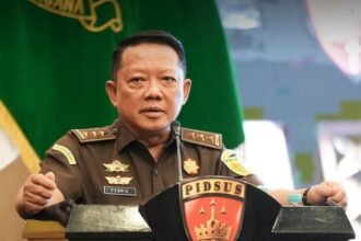 Febrie Adriansyah belum ditahan meski berstatus tersangka, sementara Kejaksaan Agung menunggu pelimpahan berkas penyidikan dari Kortastipidkor Polri.