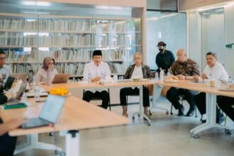 Menteri Sosial Saifullah Yusuf bertemu ICW untuk memperkuat pengawasan dan mencegah korupsi dalam pelaksanaan program Sekolah Rakyat.