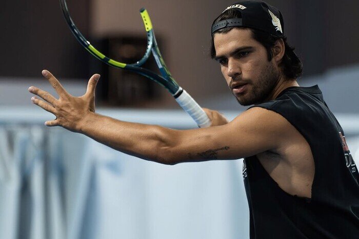 Carlos Alcaraz semakin dekat dengan comeback di Cincinnati Masters setelah menjalani proses pemulihan cedera selama empat bulan.