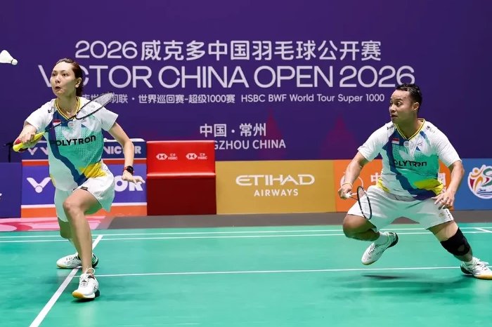 Rehan Naufal Kusharjanto/Gloria Emanuelle Widjaja harus mengakhiri langkah di babak 16 besar China Open 2026 usai dikalahkan unggulan ketiga asal Denmark.