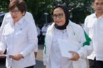 Nanik S Deyang resmi mundur dari jabatan Kepala BGN dan memilih menjalani pengobatan jantung di luar negeri, sembari menegaskan dukungannya terhadap Program Makan Bergizi Gratis.