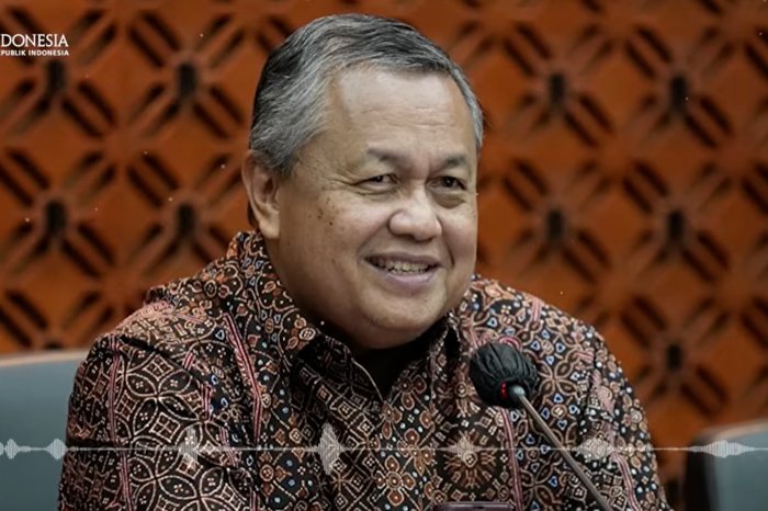 Komisi XI DPR meminta proses pergantian Gubernur Bank Indonesia berlangsung mulus agar stabilitas ekonomi, rupiah, dan kepercayaan pasar tetap terjaga.