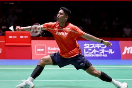 Moh Zaki Ubaidillah harus mengakhiri langkah di Taipei Open 2026 setelah kalah tiga gim dari Justin Hoh, sementara empat wakil Indonesia masih melanjutkan perjuangan.