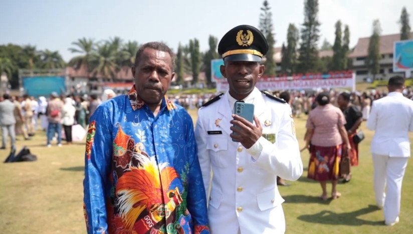 Perjalanan Jhosua Faitri Ick dari Papua Barat Daya berujung momen bersejarah saat dilantik langsung Presiden Prabowo Subianto sebagai Pamong Praja Muda IPDN Angkatan 2026.