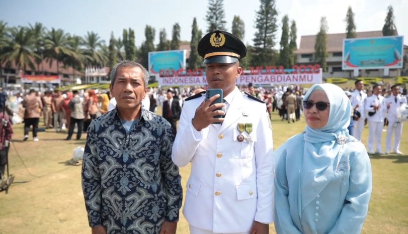 Purna Praja IPDN Angkatan XXXIII menegaskan komitmen mengabdi kepada masyarakat usai dilantik Presiden Prabowo Subianto di Kampus IPDN Jatinangor, Sumedang.