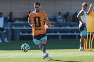 Lionel Messi kembali menjadi tumpuan Argentina saat menghadapi Swiss setelah mencetak delapan gol di Piala Dunia 2026.