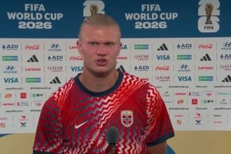 Erling Haaland menunjukkan sikap sportif setelah Norwegia gagal ke semifinal Piala Dunia 2026, sementara keputusan Alexander Sørloth tidak mengoper bola menjadi sorotan.