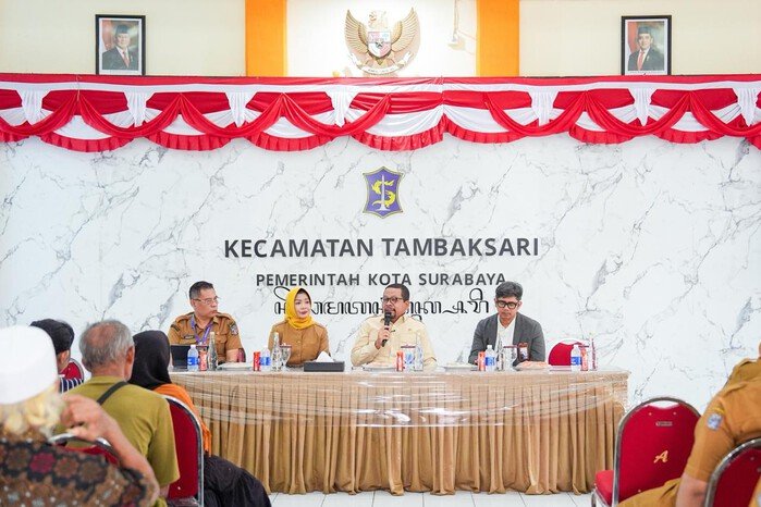 Kepala Bakom RI Muhammad Qodari meninjau langsung digitalisasi perlindungan sosial di Surabaya sebagai upaya memastikan bansos Presiden Prabowo tepat sasaran dan lebih adil.