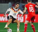 Felix Nmecha menjadi incaran Liverpool dan Manchester United setelah tampil gemilang di Piala Dunia 2026, sementara Dortmund memasang harga sekitar Rp1,86 triliun.