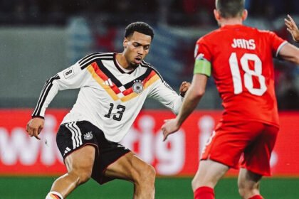 Felix Nmecha menjadi incaran Liverpool dan Manchester United setelah tampil gemilang di Piala Dunia 2026, sementara Dortmund memasang harga sekitar Rp1,86 triliun.