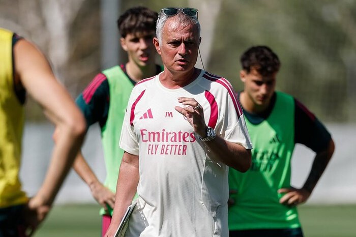 Marc Cucurella langsung menjadi pilihan utama Jose Mourinho di Real Madrid dan disebut masuk kelompok pemain yang tak tersentuh sejak awal musim.