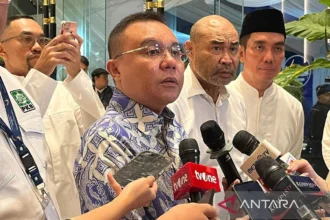 Murni Ucapan Selamat, Sufmi Dasco Ungkap Alasan Unggah Foto Bunga untuk Nadiem Makarim
