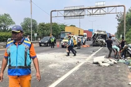 Tabrakan Beruntun 6 Kendaraan di Tol JORR Gara-gara Sopir Microsleep, Satu Orang Meninggal Dunia