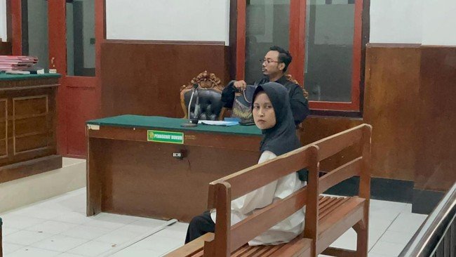 Cinta Kandas Berujung Sel: Terapis Spa di Surabaya Divonis 2,5 Tahun Usai Gasak ATM Klien Rp1,2 Miliar