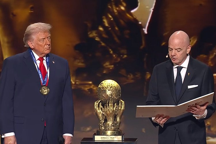 Dituduh Lakukan Kompromi dengan Donald Trump, DPR AS Tuntut Presiden FIFA Serahkan Dokumen Rahasia