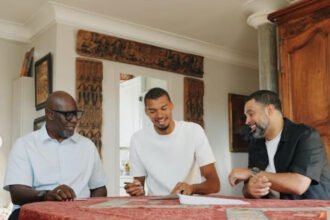 Victor Wembanyama memilih memangkas nilai kontraknya agar San Antonio Spurs memiliki ruang finansial lebih besar untuk membangun tim juara.