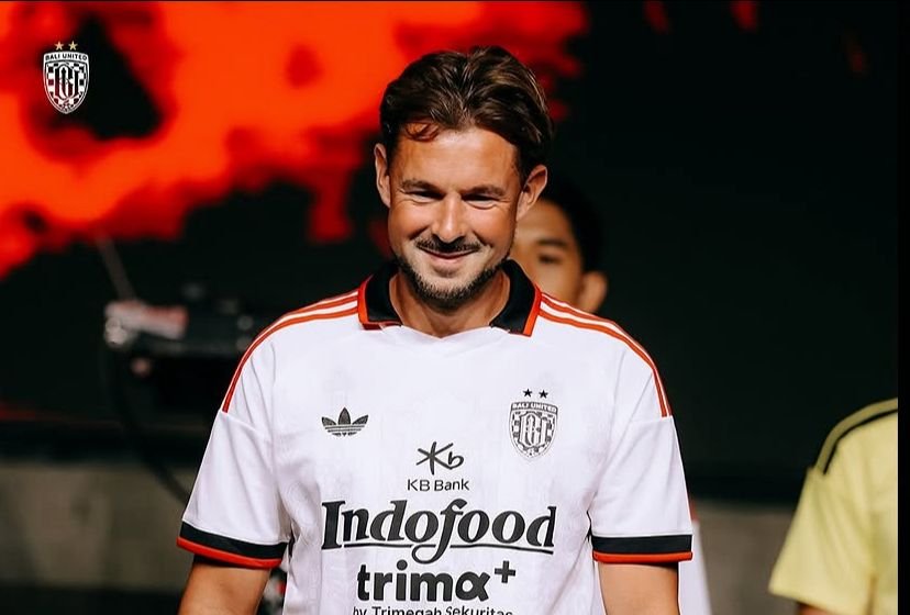 Jersey Terbaru Klub Super League 2026/2027 yang Bikin Suporter Kepincut 3 (Foto: IG/@baliunited)