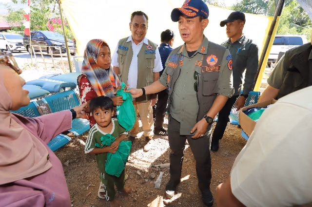 BNPB: Korban Gempa NTT Capai 100 Orang, Gempa Susulan Mulai Menurun
