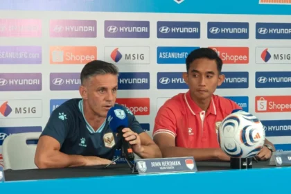 Herdman Minta Garuda Tenang Hadapi Laga Hidup Mati Lawan Singapura di Piala AFF