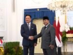 Presiden Prabowo Terima Tanda Kehormatan Baret dan Pin Bintang dari Bersenjata Thailand