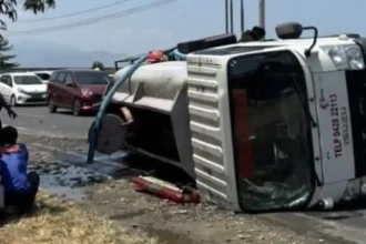 Mobil Damkar Polman Kecelakaan Saat Menuju Kebakaran, 7 Personel Terluka