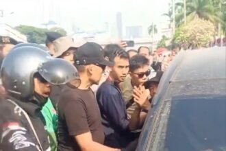 Polda Metro Jaya Bantah Amankan Botok di Gedung DPR