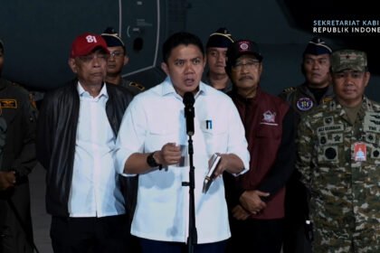 Seskab Teddy: Prabowo Instruksikan Bantuan Tambahan untuk NTT dan Kalimantan (Foto: Sekertariat Kabinet)