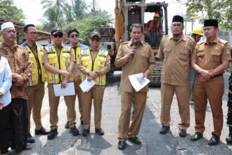 Groundbreaking Jalan Ceplak–Kronjo, Bupati Maesyal Pastikan Pembangunan Sesuai Spesifikasi