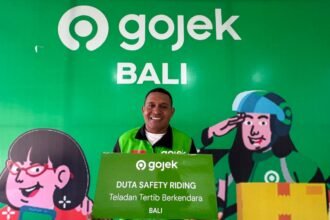 Gojek Angkat Alves Godino sebagai Duta Berkendara Aman, Dorong Budaya Keselamatan di Ekosistem Gojek