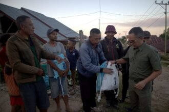 BNPB Salurkan Bantuan untuk Warga Terdampak Gempa M7,7 di Manggarai Barat (Foto: BNPB)