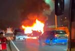 Mobil Terbakar Usai Tabrak Truk Kontainer di Tol Jagorawi, 2 Orang Tewas (Foto: IG/@sitanggangegy)