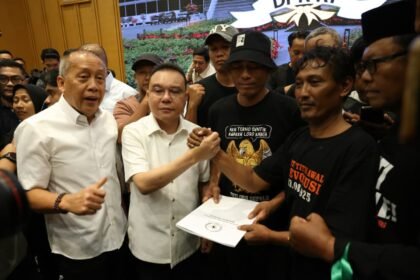 Usai Bertemu Dasco, Botok Bawa Pulang Dokumen Tertulis Target Pengesahan RUU Perampasan Aset
