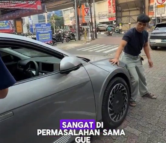Belajar dari Kasus Hyundai - Influencer Juju, Mengapa Parkir Paralel Bikin Aki Mobil Listrik Cepat Soak?