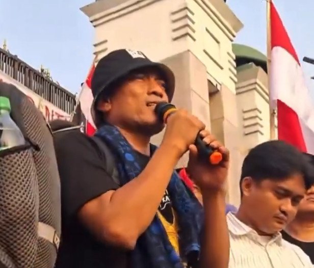 Kantongi Janji Pengesahan RUU Perampasan Aset, Massa AMPB Bubar : "Dari Pati Pulang Dulu"