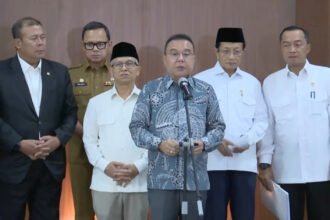 Kabar Gembira, DPR dan Pemerintah Finalisasi Peluang Guru Honorer Jadi Penuh Waktu Mulai 2027