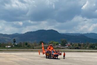Basarnas Kerahkan Helikopter dan Pantau Langsung Operasi SAR