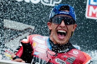 Lengan Kanan Masih Cedera, Marc Marquez Siap Ubah Gaya Balap Demi Gelar Juara Dunia 2026